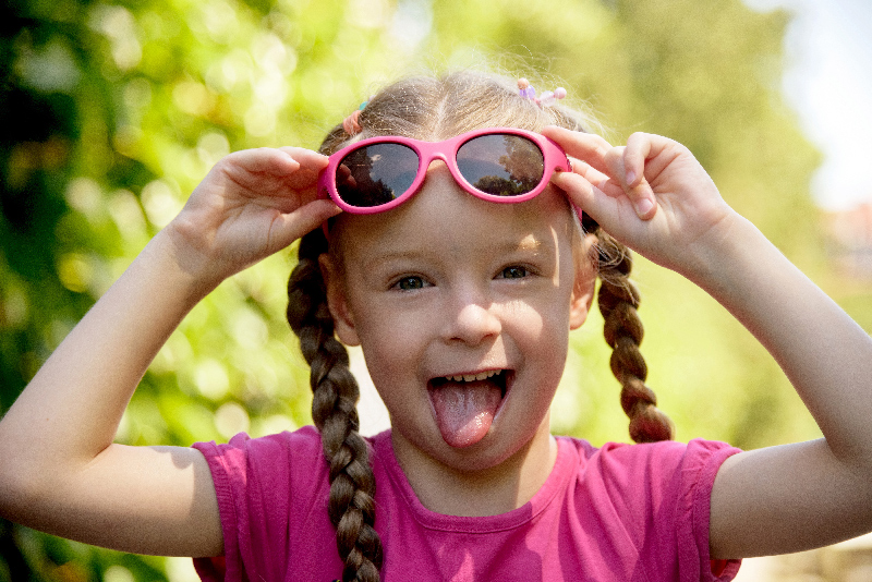 Protégez les yeux de vos enfants des rayons du soleil - Fiches